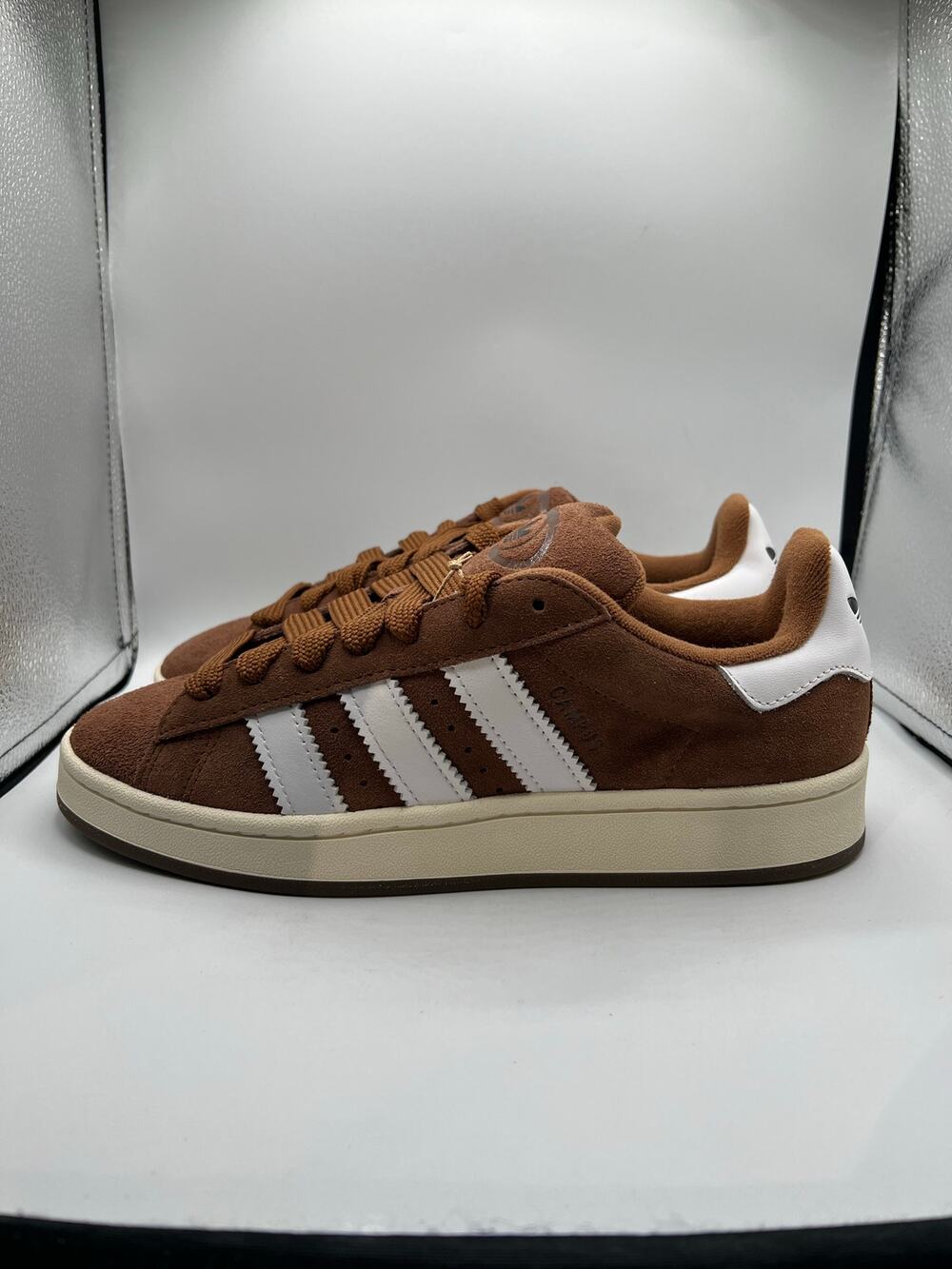 Adidas Campus 00s “Bark” size 9 men’s